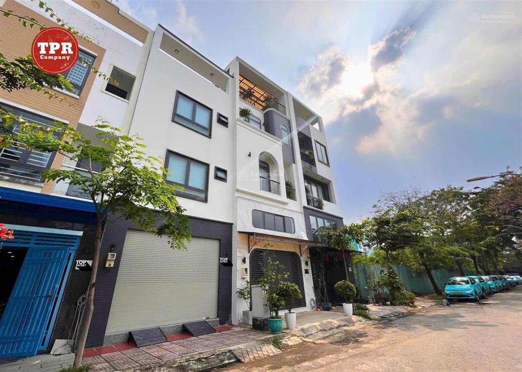 Chủ định cư bán nhà hẻm 12m đặng thuỳ trâm  nhà đẹp sẵn kết cấu  4 tầng 5x14m  giá 10 tỷ bớt lộc