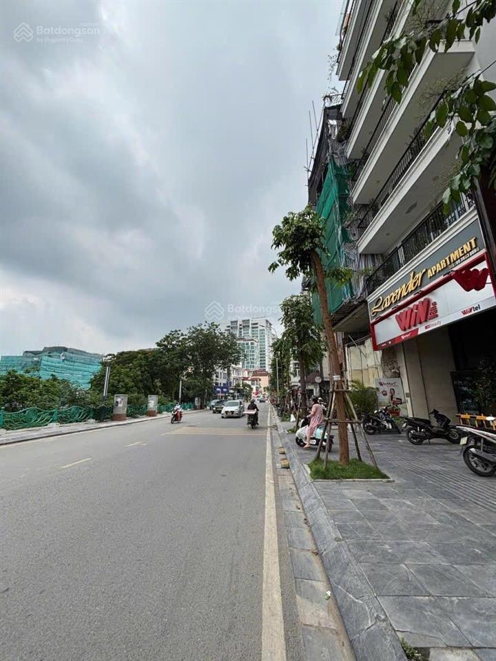 Bán nhà mặt phố xuân diệu 220m2 , mặt tiền 10m, 4 tầng cho thuê 110tr/tháng vị trí đẹp kim cương.