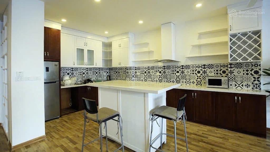 Bán nhà mặt phố tô ngọc vân 200m2 , mặt tiền 13m, 9 tầng đang cho thuê 150tr/tháng