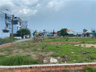 Bán gấp lô đất mặt tiền đường nguyễn hữu trí ngay chợ đệm, 6x20m2 sổ hồng riêng giá 945 triệu