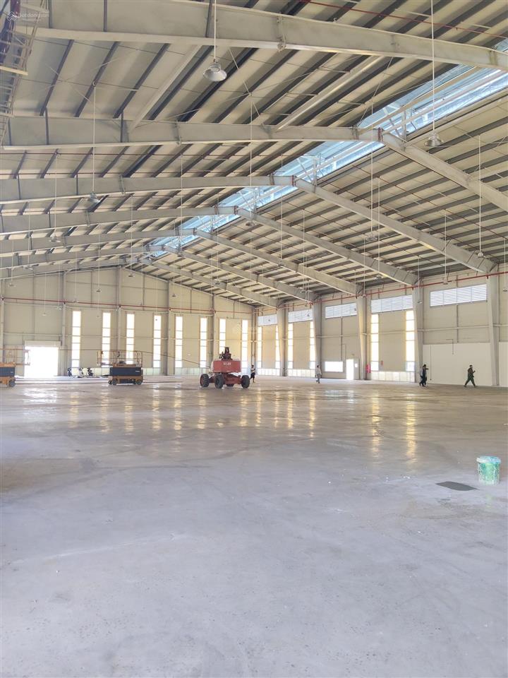 Cho thuê kho, nhà xưởng tại kcn long giang, giá siêu hời 376 triệu, 4100 m2