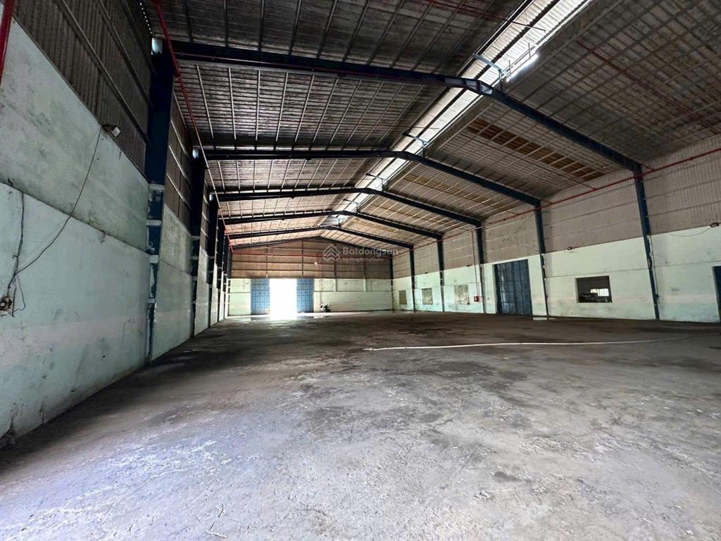Cho thuê kho, nhà xưởng 1100m2, giá cực chất 77 triệu/th tại thị trấn gò dầu, tây ninh