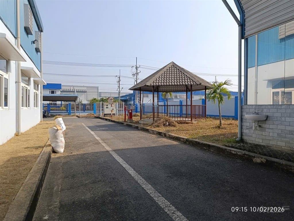 Cho thuê gấp kho 1932m2 tại xã long hiệp, 200 triệu vnd