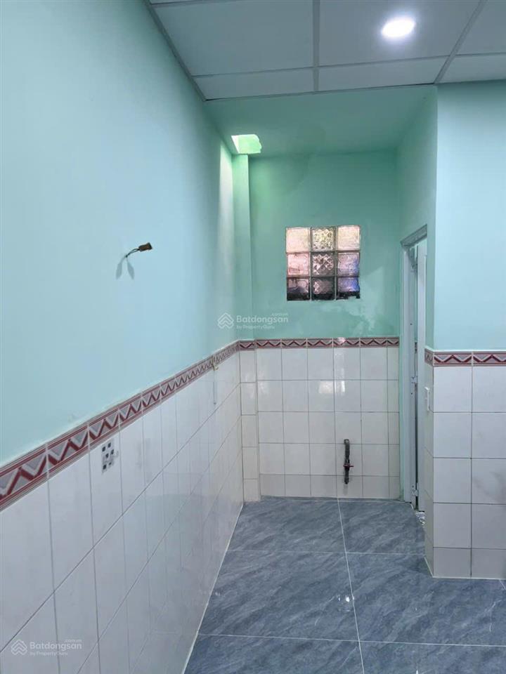 Nhà mặt tiền trong chợ tân hươngđường đỗ thị tâm, dt 4x15m, có lửng, đang cho thuê, giá 6.5 tỷ