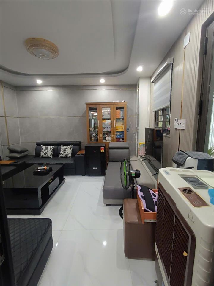 Nhà hẻm xe hơi 5m đường tân quýp.tân sơn nhì, trệt lửng, 3 lầu, dt 4x12m, nh 4.5m, giá 8.8tỷ