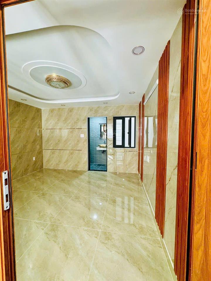 Nhà hẻm xe hơi 5m đường tân quýp.tân sơn nhì, trệt lửng, 3 lầu, dt 4x12m, nh 4.5m, giá 8.8tỷ