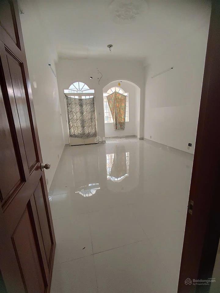 Bán nhà hẻm 5m thông đường vườn làip.tân thànhtân phú, dt 4x13m, 2 lầu, st, giá 7.5 tỷ tl