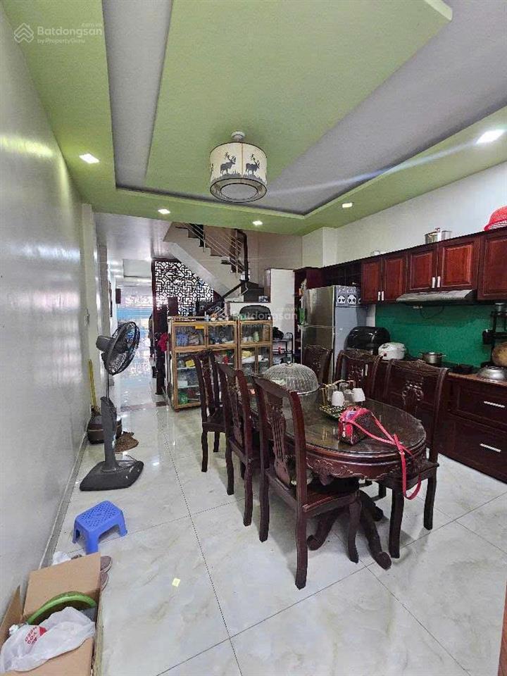 Bán nhà mặt tiền đường dc11p.tây thạnhtân phú, trệt 2 lầu, dt 4x20m, giá 10.5 tỷ tl