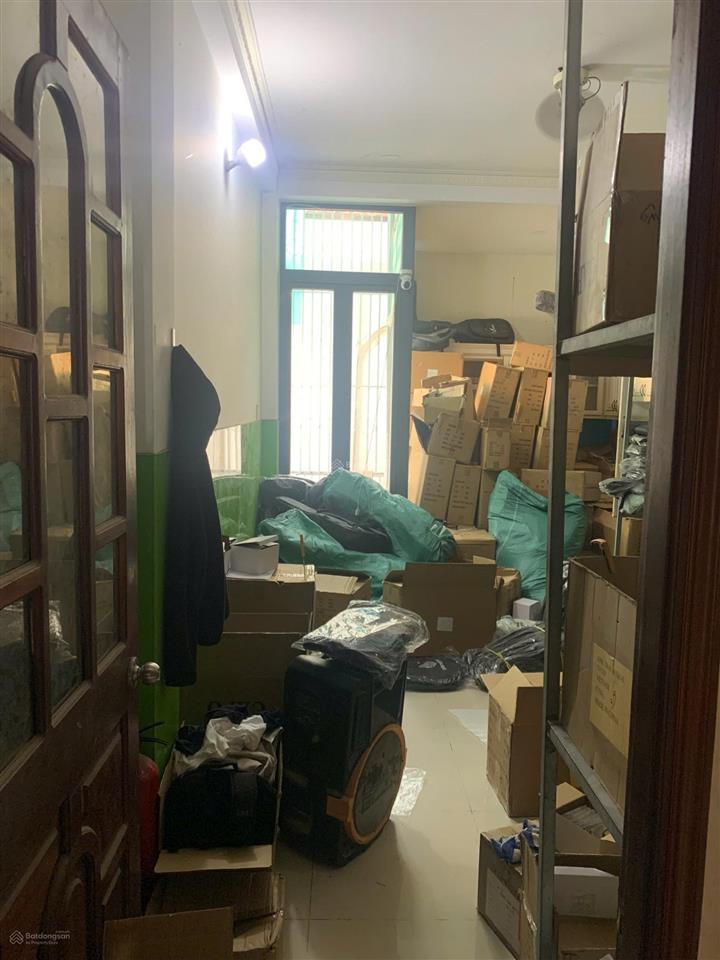 Bán nhà 2 lầu, đúc cứng, dt 4x20m, đủ lg hẻm 4m đường nguyễn suýp.tân sơn nhì, giá 7.95 tỷ tl ít