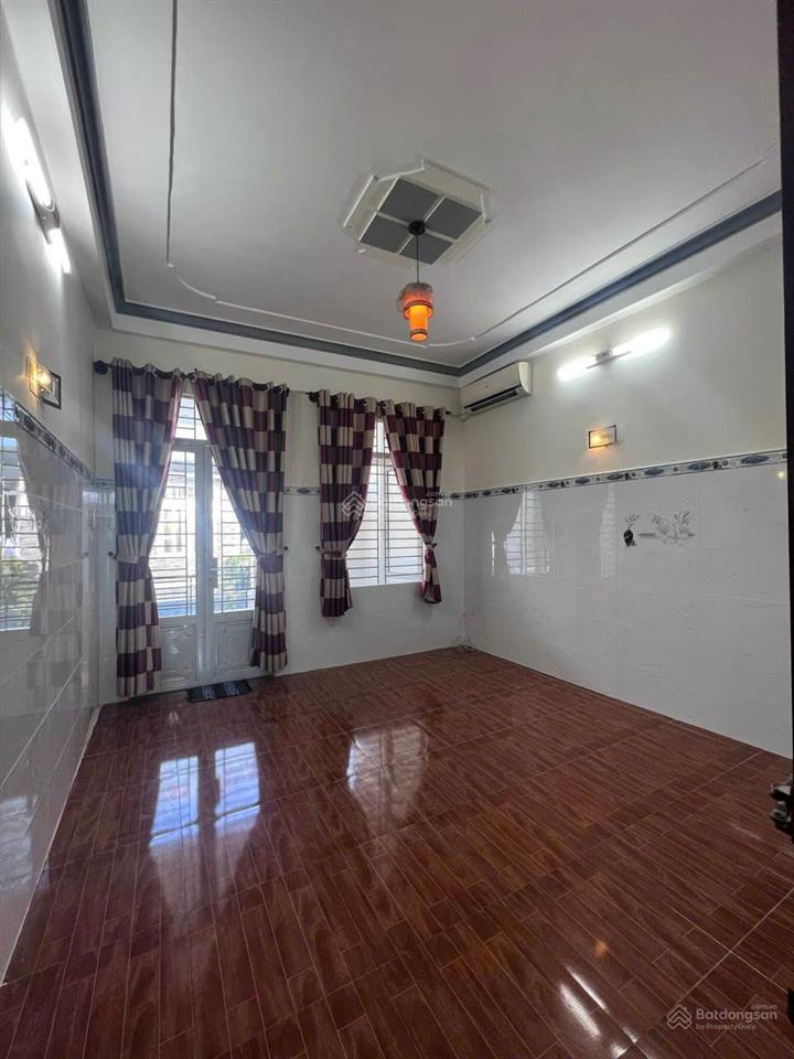 Nhà đúc chắc chắn hẻm 80/ gò dầu, p. tân sơn nhì, đúc 2 lầu, 4pn, dt 4x12m, giá 7.6 tỷ tl