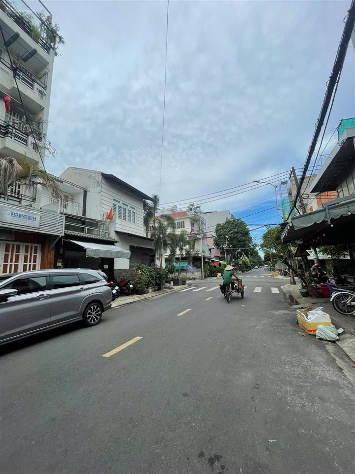 Mặt tiền khu nội bộ họ lêp.phú thạnhtân phú, dt 3,8x18m, trệt 3 lầu, giá 10 tỷ tl
