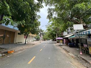 Bán nhà mtnb đường t6p.tây thạnhtân phú, dt 4x15m, trệt 2 lầu, 5pn, giá 10.8 tỷ tl