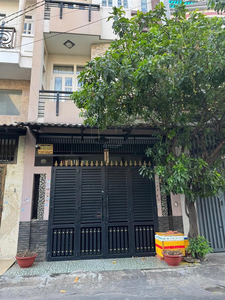 Hẻm thông 8m tân hương, gần chợ, tiện ích đầy đủ, dt 4.4x14m, đúc 3.5 tấm, giá 9.8 tỷ tl
