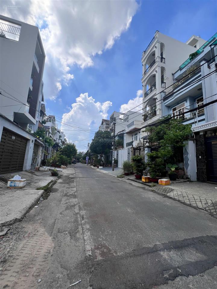 Bán nhà hẻm 10m thông hoàng ngọc phách tân phú  1 lầu đúc, drt 4x19.5m, giá 8.8 tỷ tl