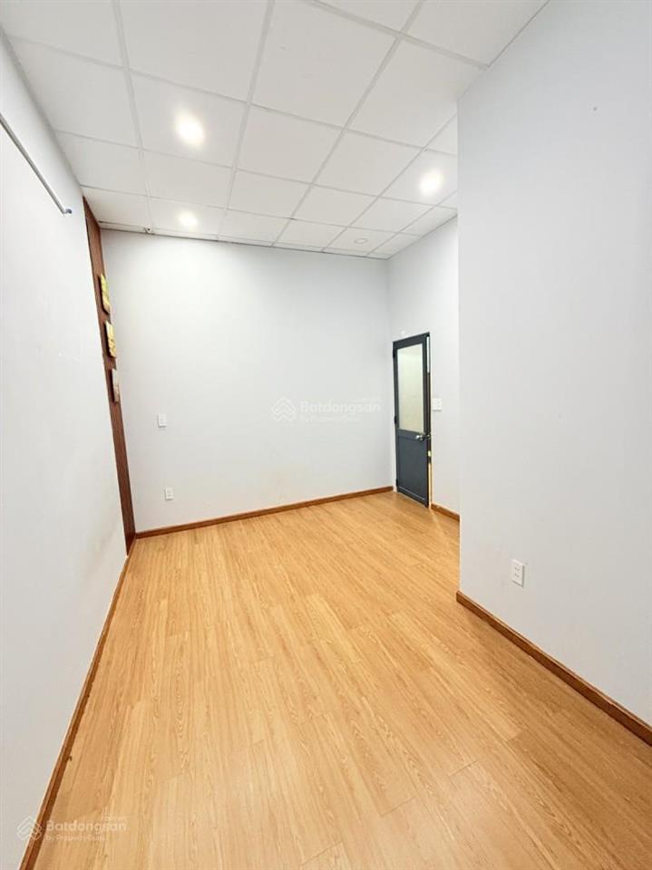 Bán nhà hxh gần trường chinh, tân bình 40m2, 2pn, chỉ 3 tỷ hơn