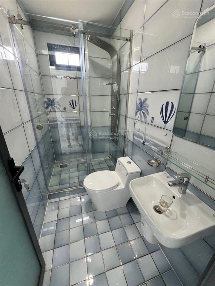 71m2, ngay gigamall hiệp bình, 4 tầng hoàn công sổ đẹp đường 6m, khu dân cư đông đúc, an ninh 8.9t