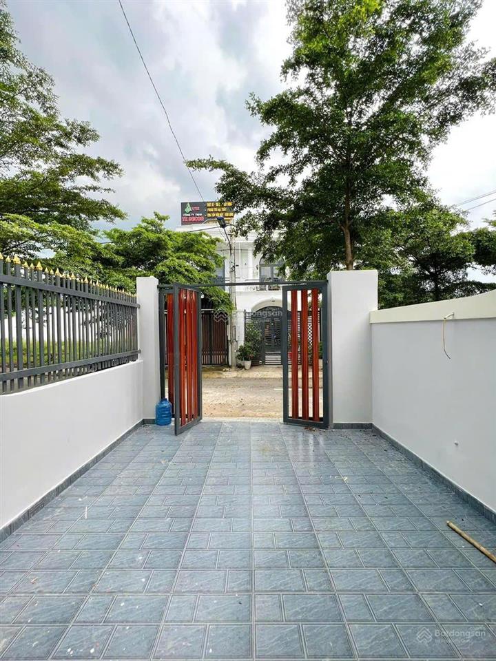 Cô chú về quê sống bán nhà ngay 1 sẹc đường huỳnh văn nghệ nối dài, p. bửu long, tp. biên hòa