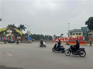 Gần bệnh viện đông anh  nhà thi đấu  mặt phố kinh doanh cao lỗ  ô tô đỗ cửa
g.iá 4.x tỷ