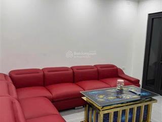 81m2 vin3, đối diện chung cư, ht 5 tầng thang máy xịn