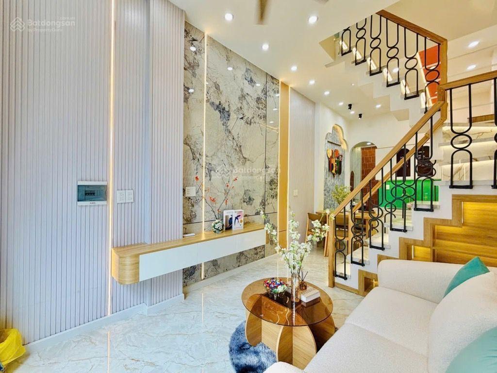 Nhà bán trần bá giao hxh 4 tầng 3pn, 3wc giá nhỉnh 5tỷ tặng full nội thất xịn, an nhơn, gò vấp