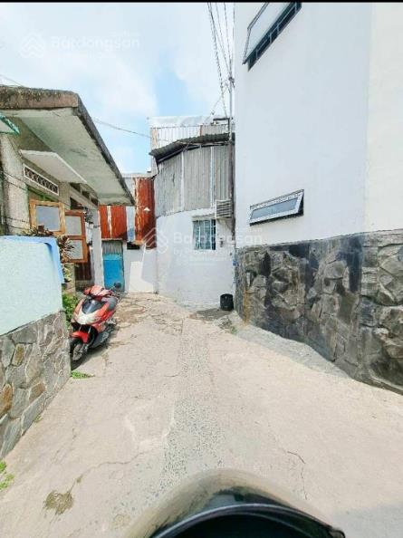 Nhà bán đường tú mỡ 40m2 3 tầng 4pn nhỉnh 3 tỷ nhà ngay trung tâm phường hạnh thông gò vấp