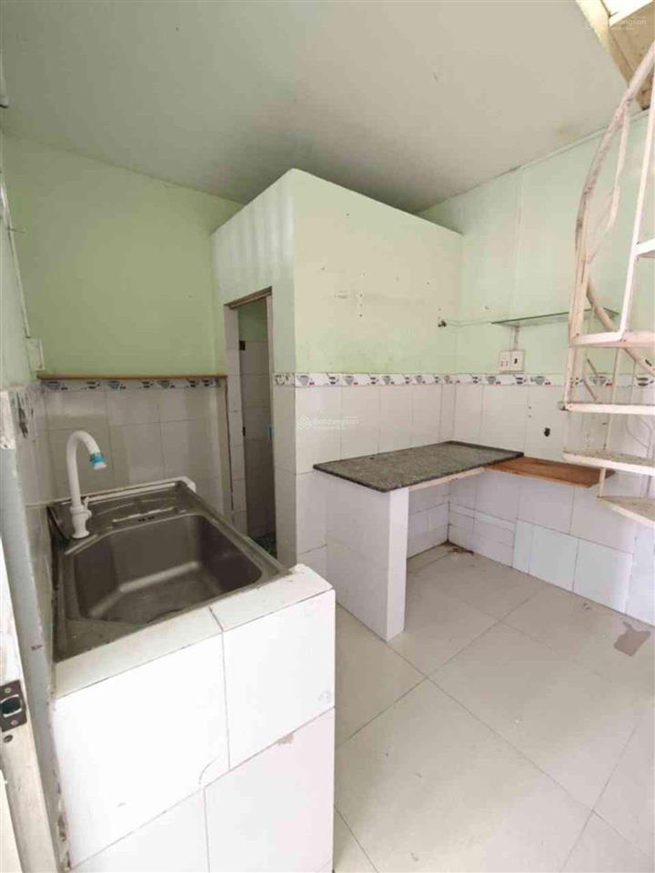 Nhà bán 78m2, 7mx12m diện tích lớn giá nhỏ, vị trí trung tâm gò vấp. chỉ 3 bước chân tới chợ