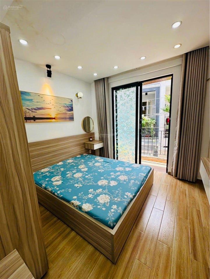 Siêu phẩm nhà đẹp 3,5m x 8m, 3 tầng, có đủ nội thất, hẻm xe hơi, nở hậu. giá nhỉnh 3 tỷ. tl.