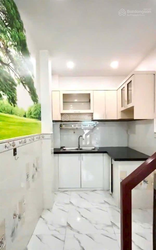 Nhà bán đường thống nhất, gò vấp, xe hơi đỗ cửa  30m2, 2 tầng, 2pn, sổ vuông a4, giá nhỉnh 3 tỷ