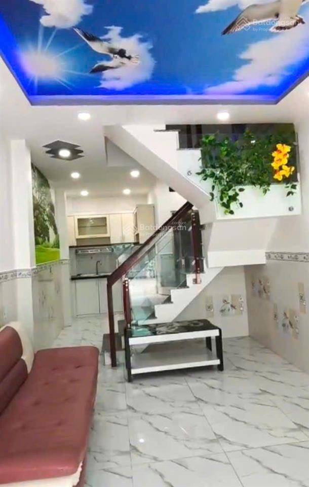 Nhà bán đường thống nhất, gò vấp, xe hơi đỗ cửa  30m2, 2 tầng, 2pn, sổ vuông a4, giá nhỉnh 3 tỷ