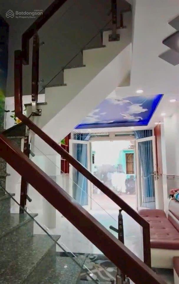 Nhà bán đường thống nhất, gò vấp, xe hơi đỗ cửa  30m2, 2 tầng, 2pn, sổ vuông a4, giá nhỉnh 3 tỷ