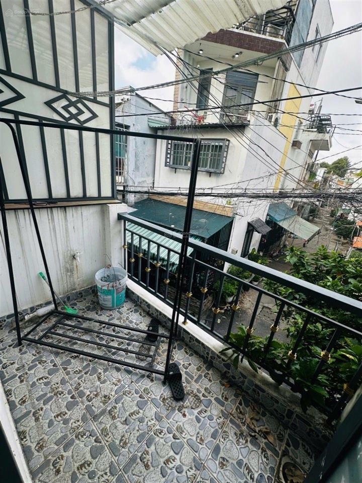 Nhà bán hxh lê đức thọ 3x9m, 2 tầng, 2 pn, 2 wc, giá nhỉnh 2 tỷ tl..