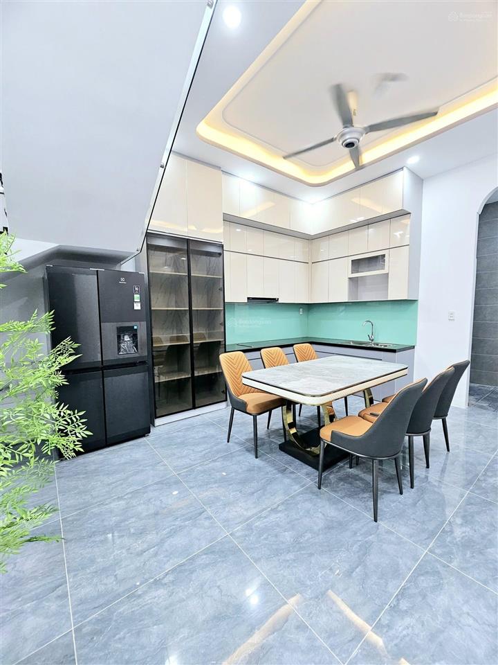 [2tỷ5]bán nhà mặt tiền ngay khu kiến thiết, 4 phòng ngủ ngay đường dân chủ, đường 6m, đã có sổ