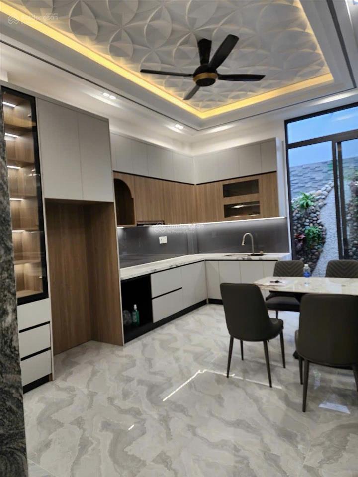 [6 tỷ 9]bán nhà sát mặt tiền quận 3, đường võ văn tần, 52m2, 4 phòng ngủ, gần bệnh viện từ dũ, shr.