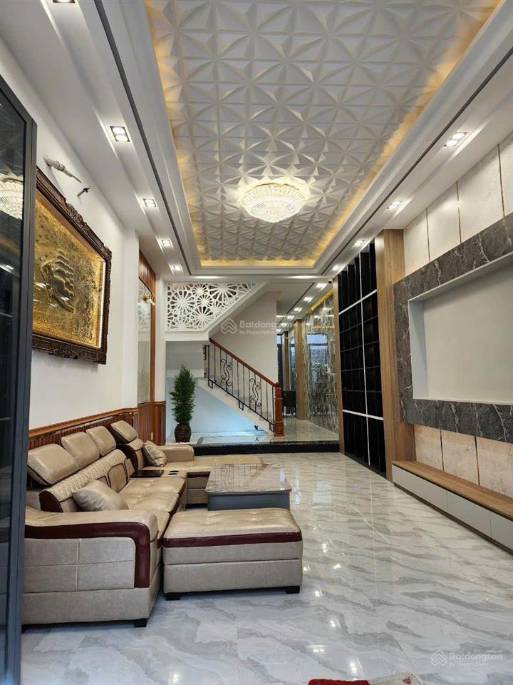 [6 tỷ 9]bán nhà sát mặt tiền quận 3, đường võ văn tần, 52m2, 4 phòng ngủ, gần bệnh viện từ dũ, shr.