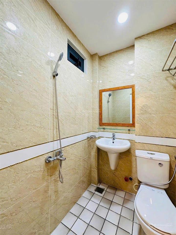 Bán nhà gần bệnh viện tai mắt mũi, đường trần quốc thảo, sẵn hđ thuê 25 triệu/tháng, hxh 5m, shr