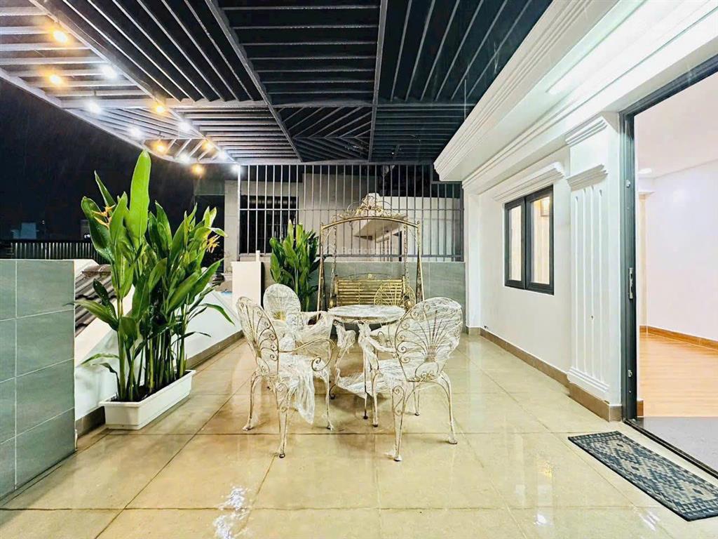 Bán nhà gần bệnh viện tai mắt mũi, đường trần quốc thảo, sẵn hđ thuê 25 triệu/tháng, hxh 5m, shr