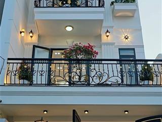 Bán nhà sát mặt tiền võ văn hát, 97m2, nằm sau đh tài chính. hđ thuê 21 triệu, shr.