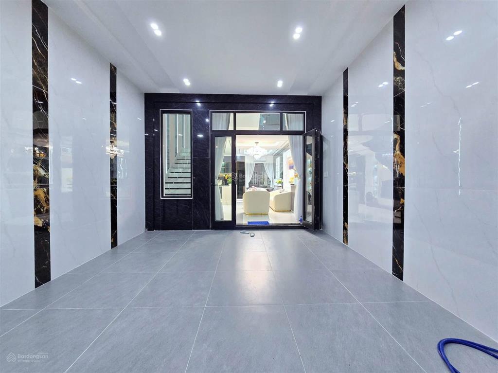 [3 tỷ 6] bán nhà ngay metro số 2, gần kdc an sương, đường phan văn hớn, sẵn hđ thuê 17 triệu, shr