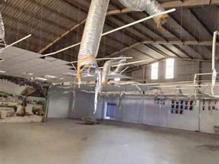 Chủ cho thuê kho xưởng khủng  bà điểm hóc môn dt 2500m2  100 triệu/tháng
0908 517 ***