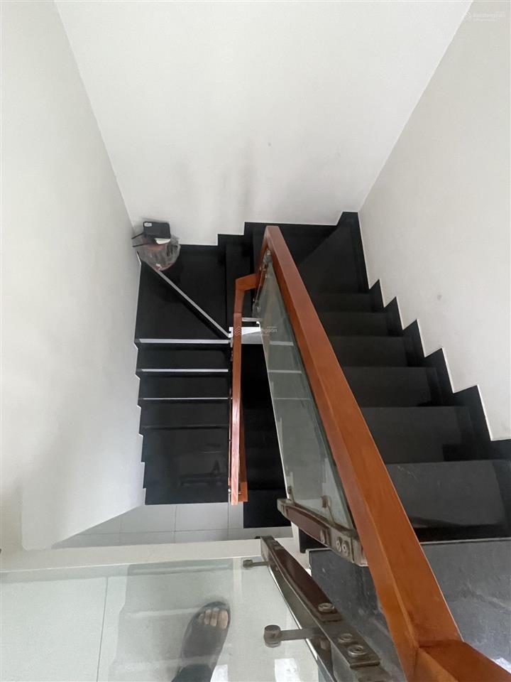 Quận 12 chdv góc 2 mặt tiền 14 phòng dòng tiền 35 triệu/tháng chỉ 7,8 tỷ  0908 517 ***