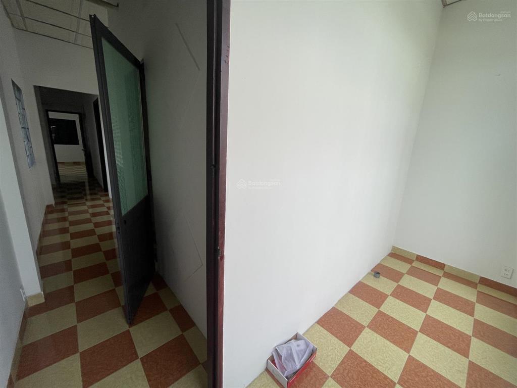 Cho thuê nhà đẹp đường đht 22 quận 12  dt 5x20m 1 lầu 3 pn