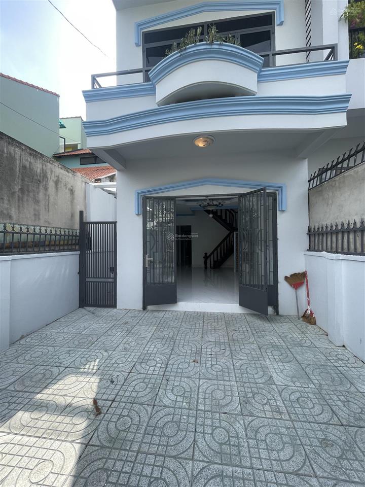 Cho thuê nhà đẹp đường đht 22 quận 12  dt 5x20m 1 lầu 3 pn