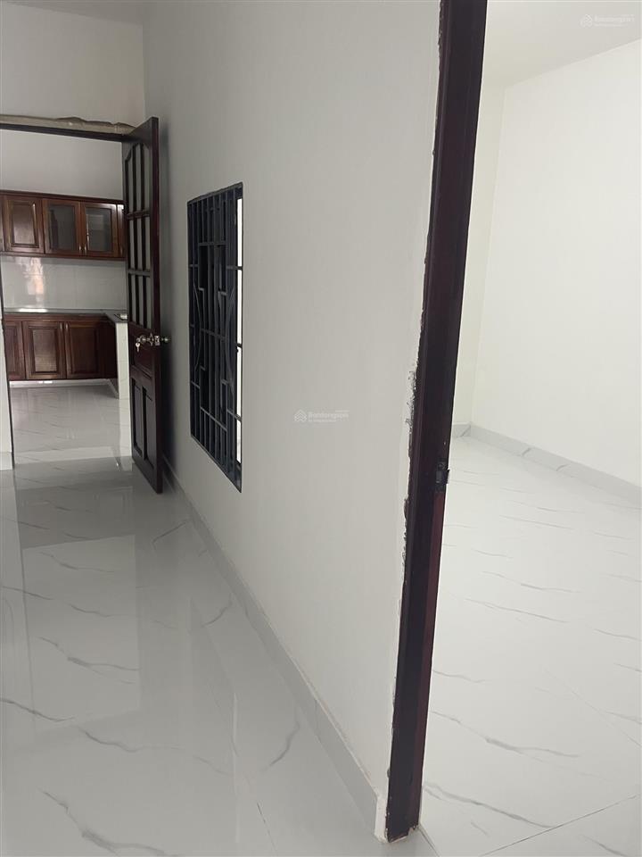 Cho thuê nhà đẹp đường đht 22 quận 12  dt 5x20m 1 lầu 3 pn