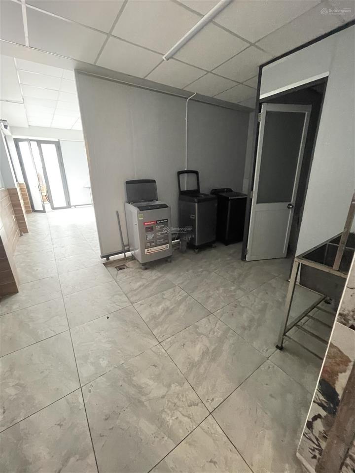Bán tòa nhà căn hộ dịch vụ quận 12 thu nhập 60100 triệu/tháng [1 tỷ/năm]
