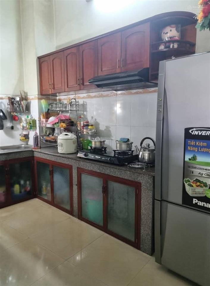 Bán gấp nhà ngay mặt tiền đông hưng thuận 2 x q12  shr 4,4x19m 2 lầu st