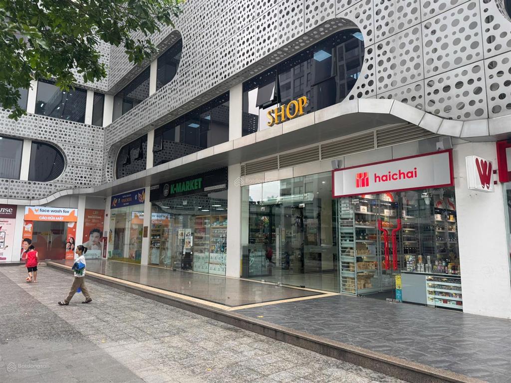 Chính chủ shop khối đế 1,5 tỷ  mặt tiền 6m gần ub phường hạc thành  sổ lâu dài