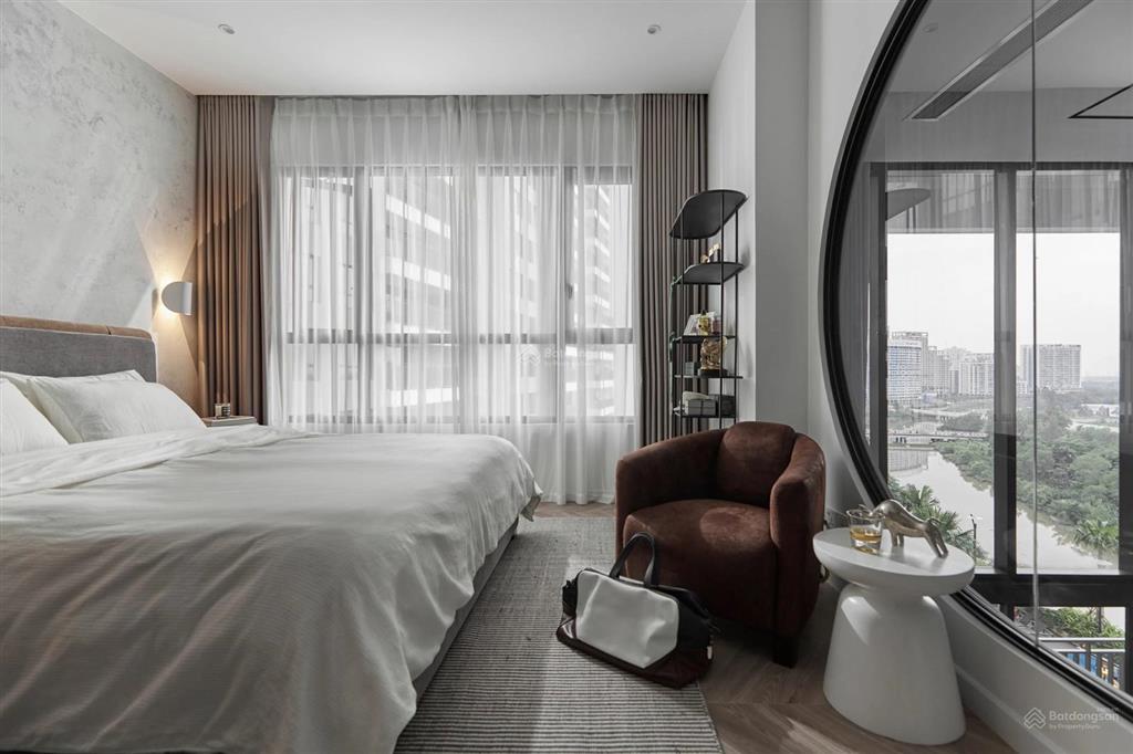 Bán gấp căn hộ duplex tại sun grand city  69b thụy khuê, diện tích 200m2, 2 tầng  0814 332 ***