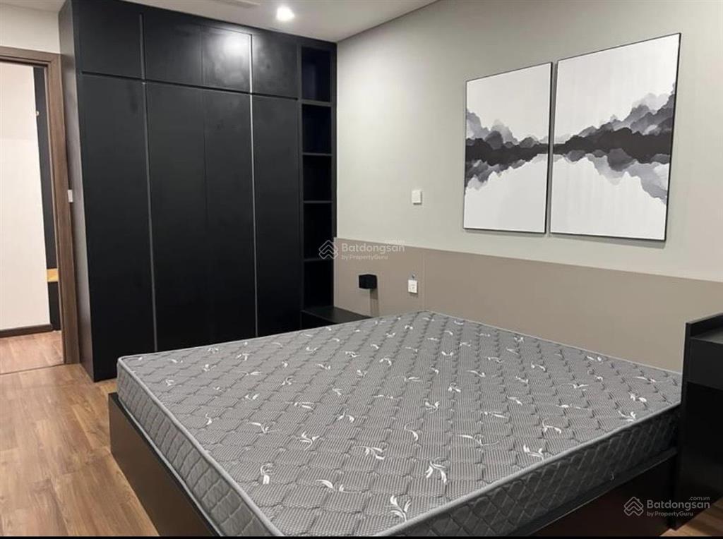 Cần bán gấp căn 3pn, ban công bắc view sông hồng tại dự án aqua central.  0814 332 ***