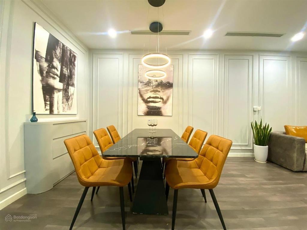 Cần bán căn hộ chung cư cao cấp vinhomes metropolis 75m2, 2pn, 2wc full đồ đẹp  0814 332 ***