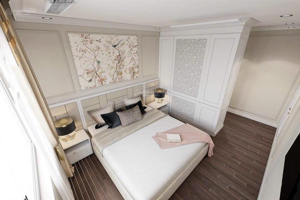 Cho thuê chcc lancaster 20 núi trúc, 182m2, 3pn, tầng cao view hồ full đồ giá 35tr.  0814 332 ***